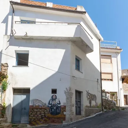 Su Casteddu Casa vacanze *