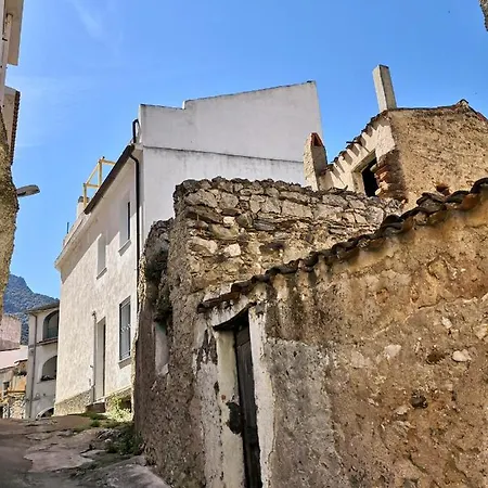 Casa vacanze Su Casteddu Oliena